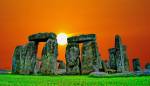 Coucher de soleil sur Stonehenge le monument mégalithique (Crédit : Sciencefreak)
