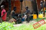 Une famille africaine à Guinée-Bissau (Crédit : ValeriaRodrigues)
