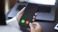 Un appel sur un smartphone (Crédit : Alex.I)