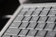  Clavier d’ordinateur portable qwerty (Crédit : TLAN_art)