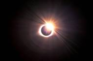 Éclipse solaire prise en photo avec un Nikon D3300 (Crédit : Justin Dickey)