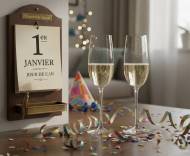 Deux coupes de champagne à moitié vides le jour de l’An (Crédit : Alex.I)