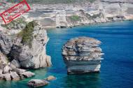 Panorama rocher de Bonifacio en Corse (Crédit : SweetLouise)
