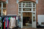  Recyclerie de vêtements et vélos pour une économie circulaire (Crédit : Luba Glazunova)